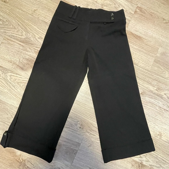 BEBE Y2K Vintage cropped pants. Size 2 - Picture 3 of 10